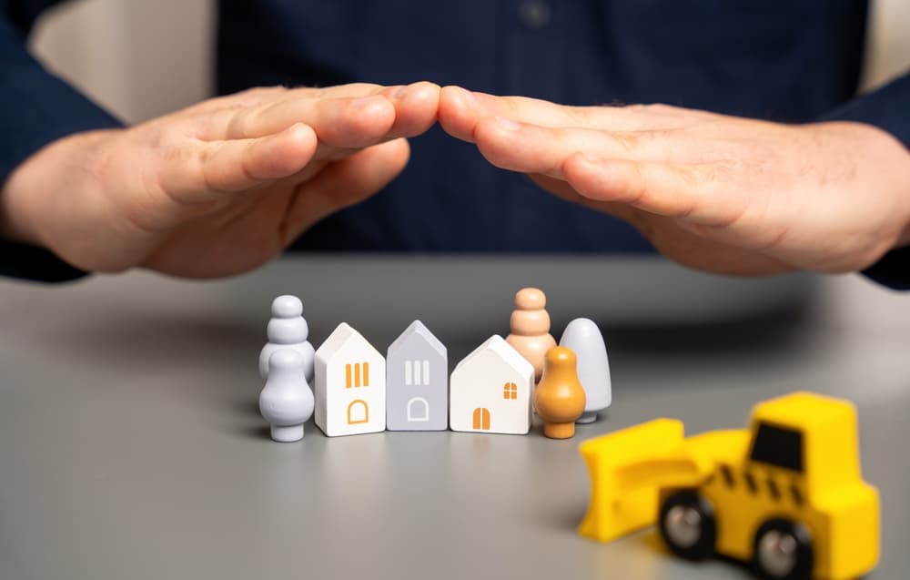 Protectorate of settlements and protect of the rights of residents